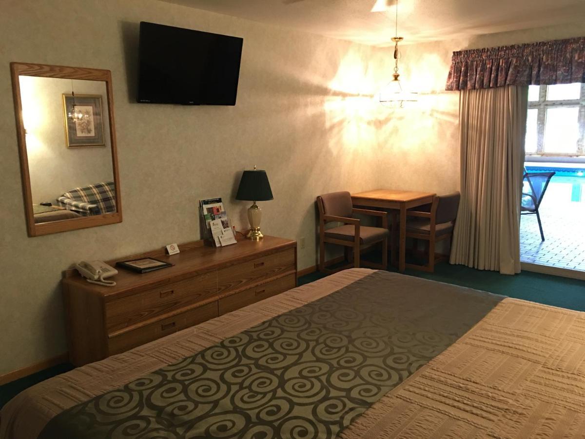 Rustic Manor Hotel Saint Germain ภายนอก รูปภาพ